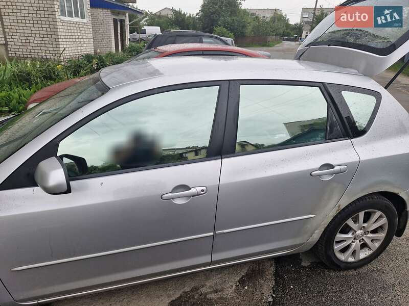 Хэтчбек Mazda 3 2006 в Николаеве