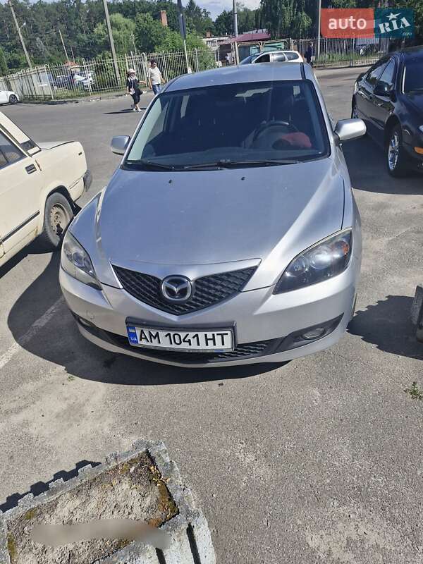 Хэтчбек Mazda 3 2006 в Николаеве