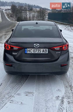 Седан Mazda 3 2017 в Турці