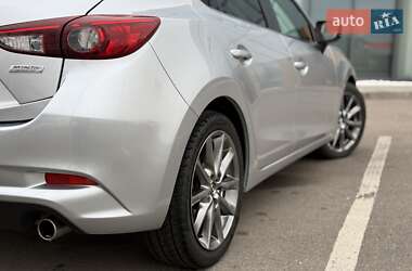 Хетчбек Mazda 3 2018 в Запоріжжі