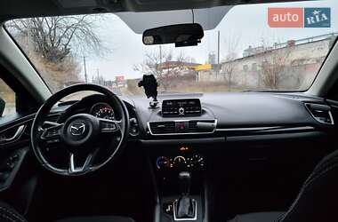 Седан Mazda 3 2015 в Олександрії