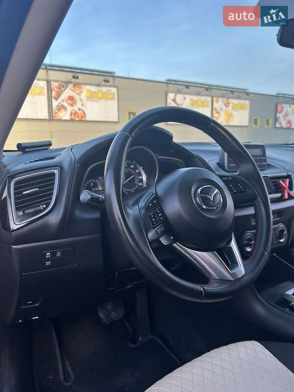 Седан Mazda 3 2013 в Киеве