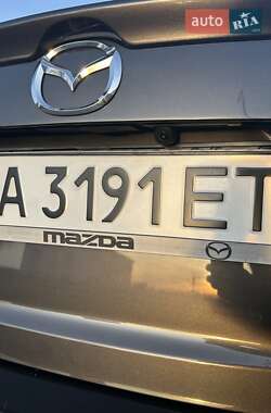 Седан Mazda 3 2013 в Киеве