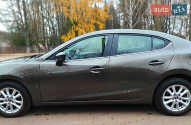 Седан Mazda 3 2017 в Тростянці