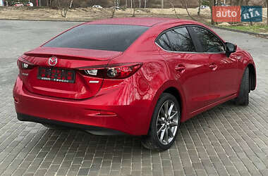 Седан Mazda 3 2018 в 