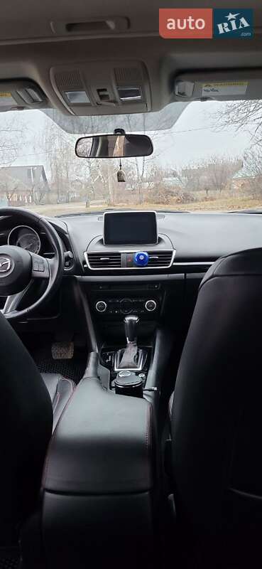 Седан Mazda 3 2015 в Полтаве