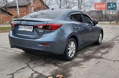 Седан Mazda 3 2015 в Полтаве