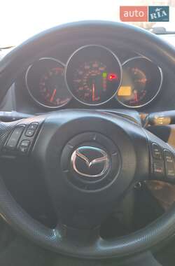 Седан Mazda 3 2004 в Миколаєві