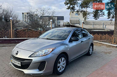 Седан Mazda 3 2012 в Києві