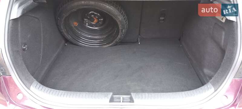 Хэтчбек Mazda 3 2008 в Киеве