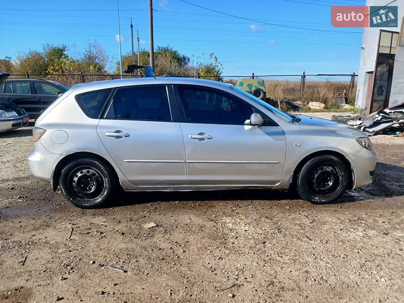 Хэтчбек Mazda 3 2006 в Яворове