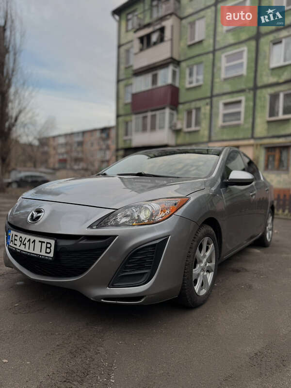 Седан Mazda 3 2011 в Кривому Розі