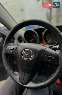 Седан Mazda 3 2011 в Кривому Розі