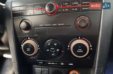 Седан Mazda 3 2004 в 