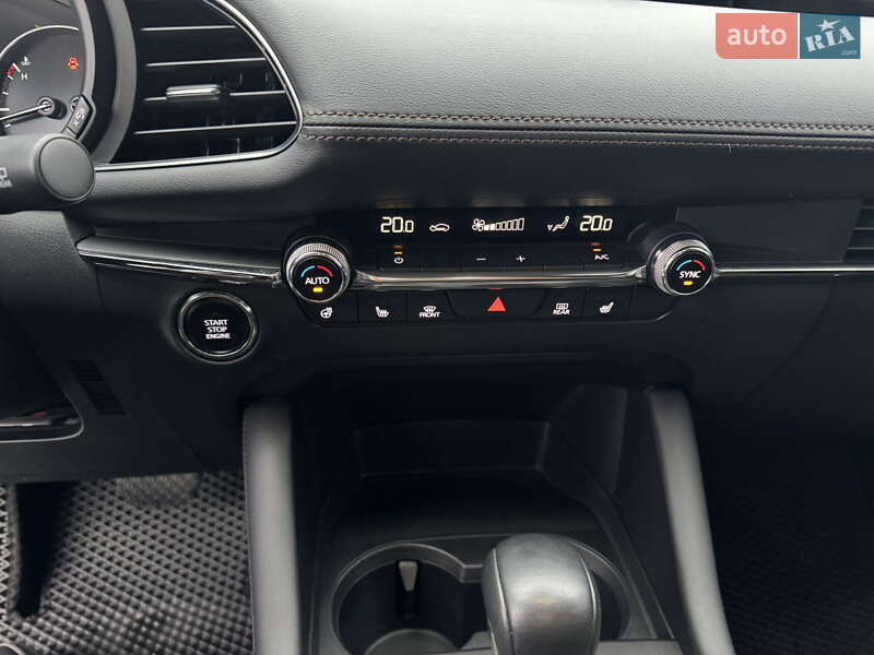 Хэтчбек Mazda 3 2022 в Черкассах