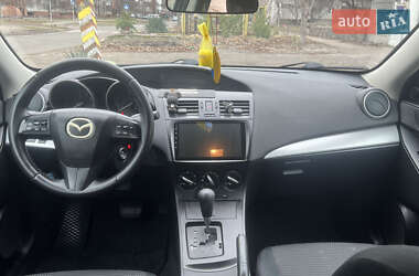 Седан Mazda 3 2011 в Черкасах