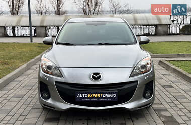 Седан Mazda 3 2011 в Дніпрі