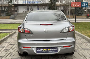 Седан Mazda 3 2011 в Дніпрі