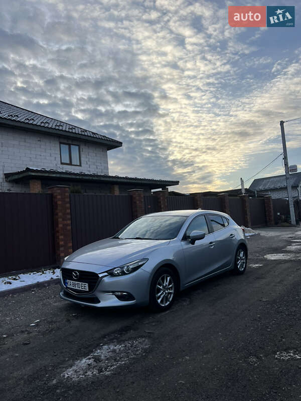 Mazda 3 2017