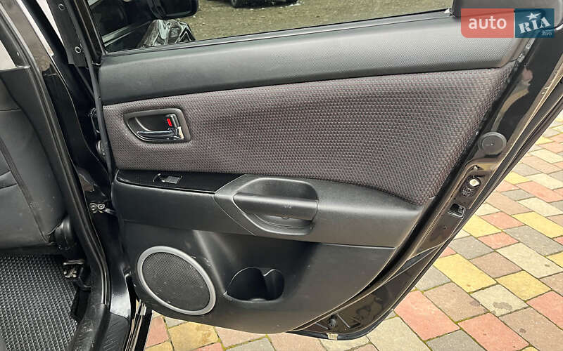 Хэтчбек Mazda 3 2008 в Стрые