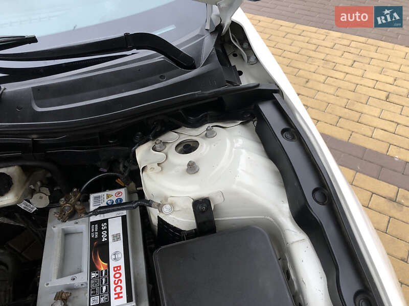 Седан Mazda 3 2015 в Одесі