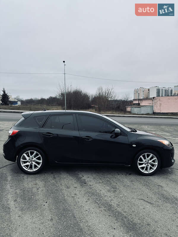 Хэтчбек Mazda 3 2012 в Полтаве