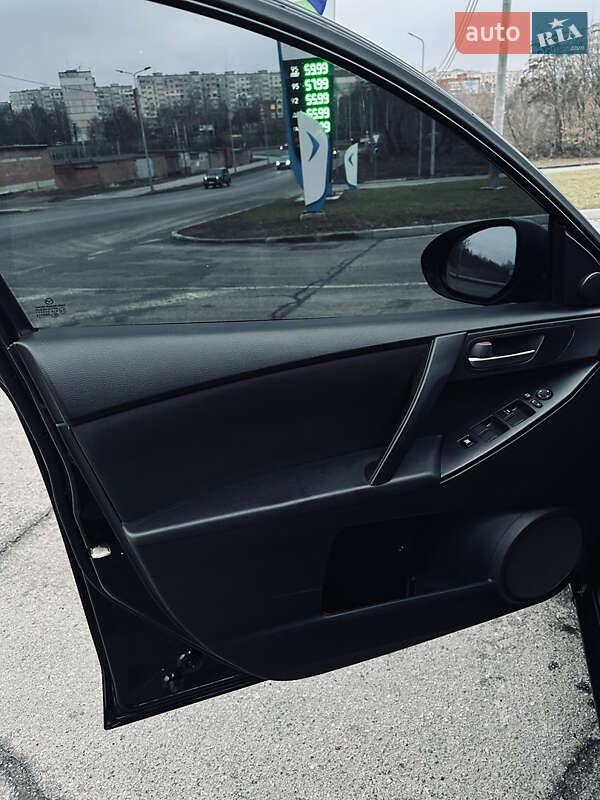 Хэтчбек Mazda 3 2012 в Полтаве фото 14 Хэтчбек Mazda 3 2012 в Полтаве