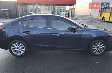 Седан Mazda 3 2014 в Львові