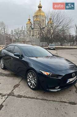 Седан Mazda 3 2019 в Дніпрі