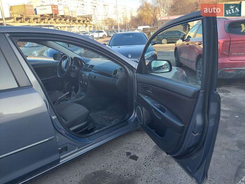 Седан Mazda 3 2007 в 