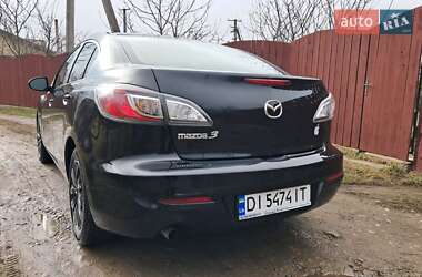Седан Mazda 3 2011 в 
