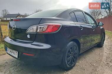 Седан Mazda 3 2011 в 