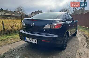Седан Mazda 3 2011 в 
