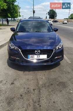 Седан Mazda 3 2016 в 