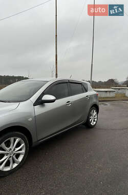 Хетчбек Mazda 3 2010 в Чернігові