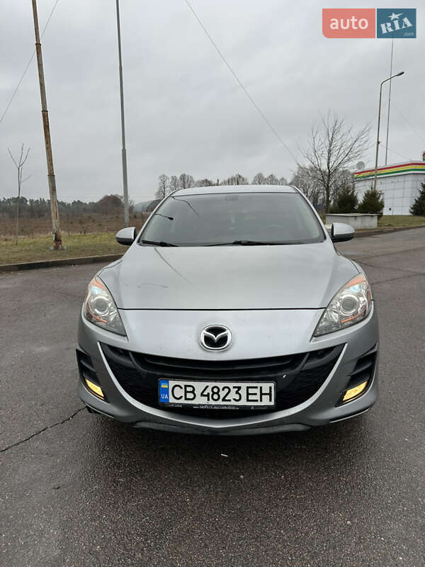 Хэтчбек Mazda 3 2010 в Чернигове