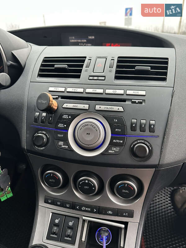 Хэтчбек Mazda 3 2010 в Чернигове