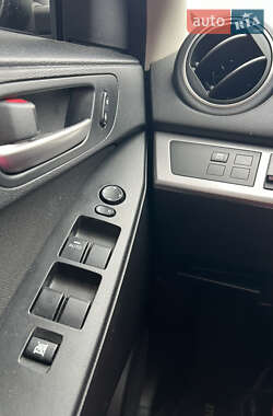 Седан Mazda 3 2013 в 