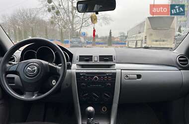 Седан Mazda 3 2005 в Житомире