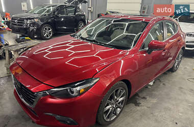 Хэтчбек Mazda 3 2018 в 