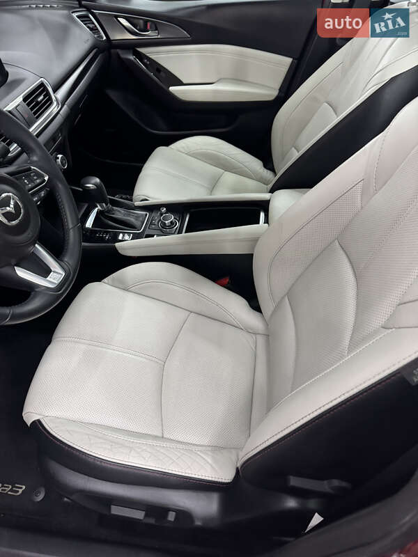 Хэтчбек Mazda 3 2018 в Львове фото 6 Хэтчбек Mazda 3 2018 в Львове