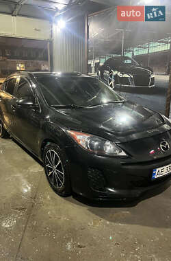 Седан Mazda 3 2012 в Дніпрі