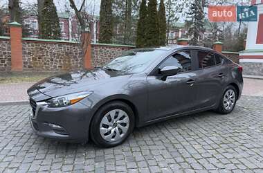 Седан Mazda 3 2017 в 