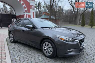 Седан Mazda 3 2017 в 