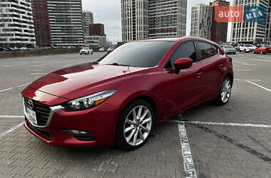 Хэтчбек Mazda 3 2016 в 