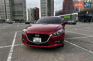 Хэтчбек Mazda 3 2016 в 