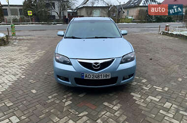 Седан Mazda 3 2006 в Мукачевому