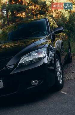 Хэтчбек Mazda 3 2008 в Киеве