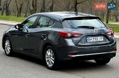 Хэтчбек Mazda 3 2016 в Одессе