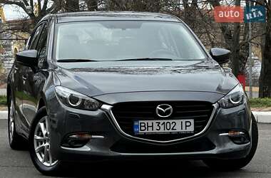 Хэтчбек Mazda 3 2016 в Одессе